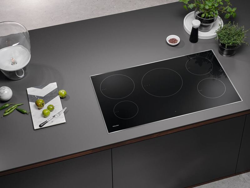 Miele KM 7740 FR, model KM 7740 FR — cooktops & rangetops specified and installed by iKitchen Cabinetry, view 3