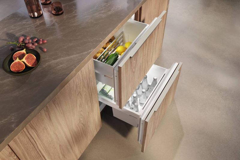 Miele 24" built-under refrigerator, model KU 7175 D — built-in refrigerators specified and installed by iKitchen Cabinetry, view 2