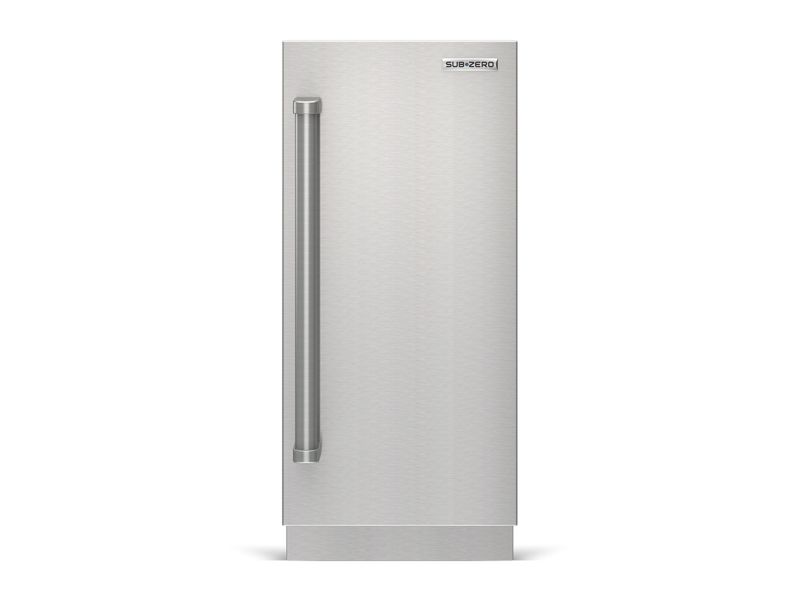 Ice Maker by Sub-Zero — specified by iKitchen Cabinetry