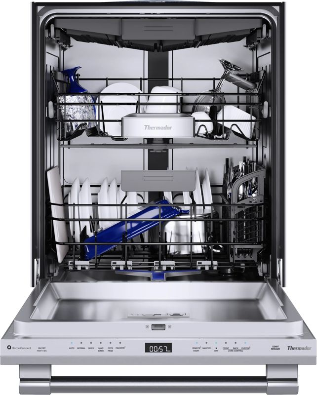 Thermador DWHD660EFP, model DWHD660EFP — dishwashers specified and installed by iKitchen Cabinetry, view 4