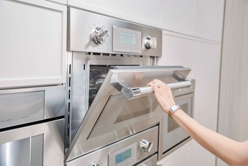 Thermador MC30WP, model MC30WP — ovens specified and installed by iKitchen Cabinetry, view 3
