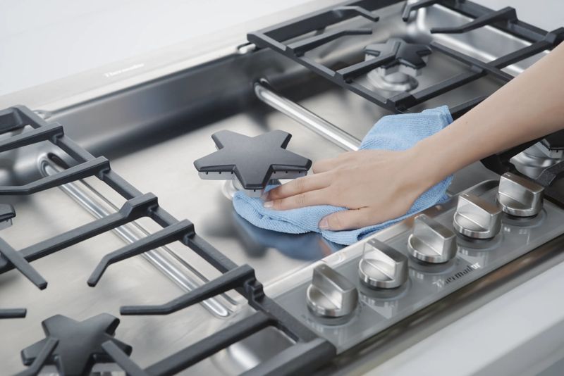 Thermador SGS305TS, model SGS305TS — cooktops & rangetops specified and installed by iKitchen Cabinetry, view 5