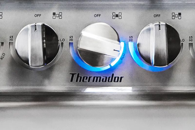 Thermador SGSXP305TS, model SGSXP305TS — cooktops & rangetops specified and installed by iKitchen Cabinetry, view 5