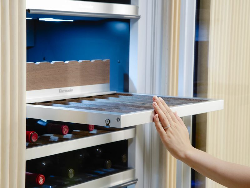 Thermador T24IW905SP, model T24IW905SP — refrigeration specified and installed by iKitchen Cabinetry, view 2