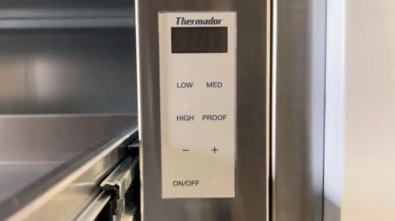 Thermador WD30WC, model WD30WC — ovens specified and installed by iKitchen Cabinetry, view 2