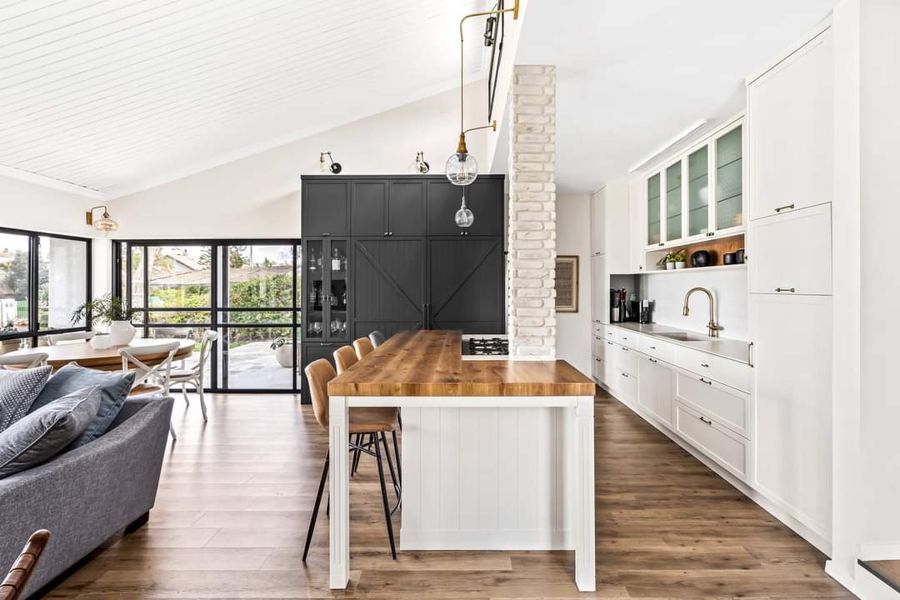 Brick Column Farmhouse — custom kitchens, built-ins & wall units, bathroom vanities by iKitchen Cabinetry, view 4