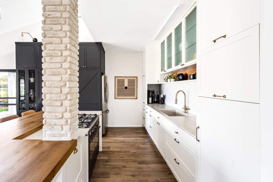 Brick Column Farmhouse — custom kitchens, built-ins & wall units, bathroom vanities by iKitchen Cabinetry, view 6