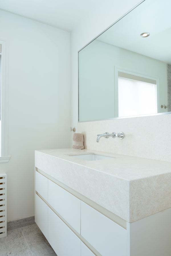 Docteur Penfield Residence — custom kitchens, bathroom vanities by iKitchen Cabinetry, view 11