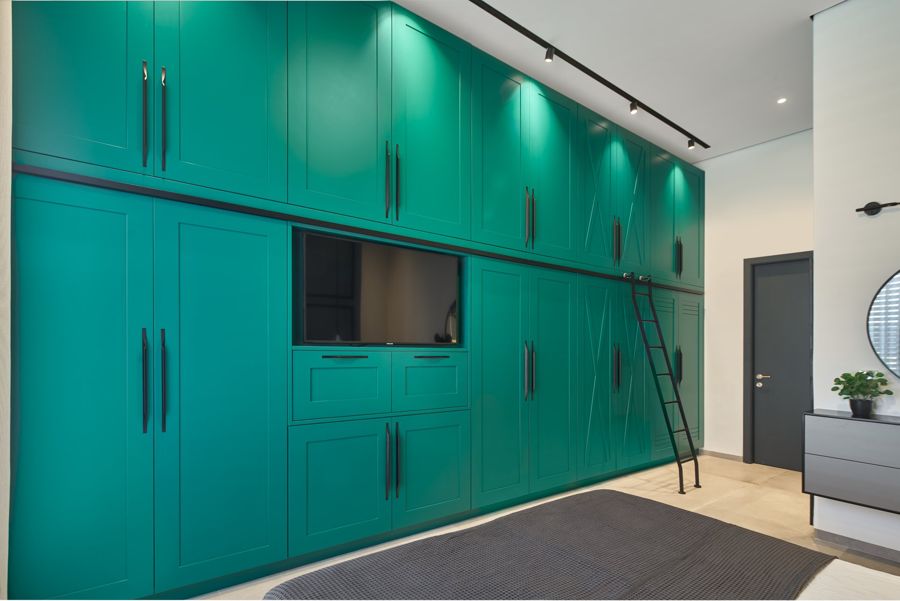 Ink & Emerald Residence — custom kitchens, walk-in closets, built-ins & wall units, bathroom vanities by iKitchen Cabinetry, view 7