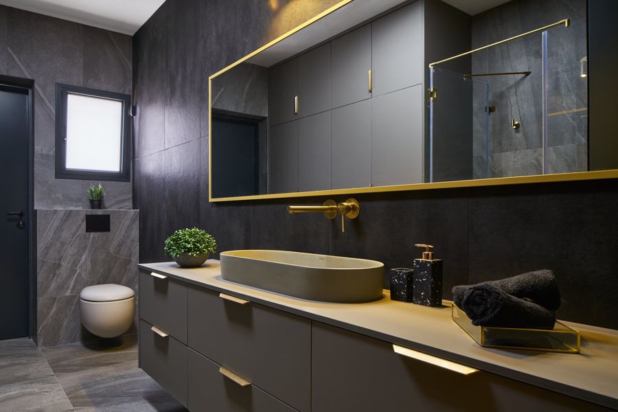 Ink & Emerald Residence — custom kitchens, walk-in closets, built-ins & wall units, bathroom vanities by iKitchen Cabinetry, view 13