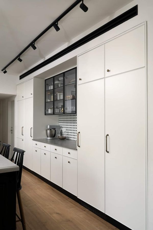 Library Wall Apartment — custom kitchens, built-ins & wall units, walk-in closets by iKitchen Cabinetry, view 10