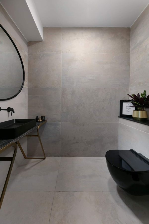 Marble Reception Salon — commercial cabinetry, built-ins & wall units, walk-in closets by iKitchen Cabinetry, view 8